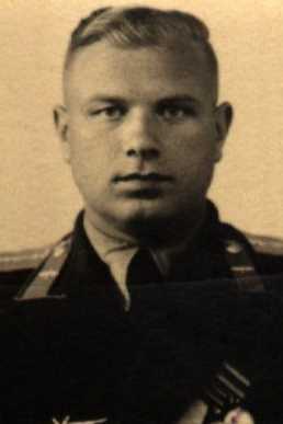Нежданов Александр Яковлевич