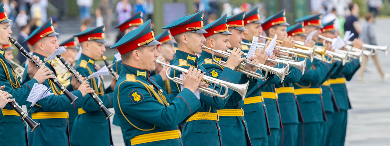 ОРКЕСТРЫ В ПАРКАХ