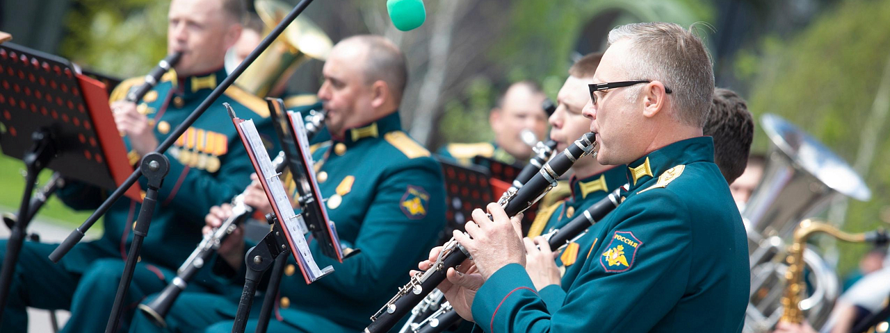 ВОЕННЫЕ ОРКЕСТРЫ В ПАРКАХ. ЗАКРЫТИЕ СЕЗОНА.