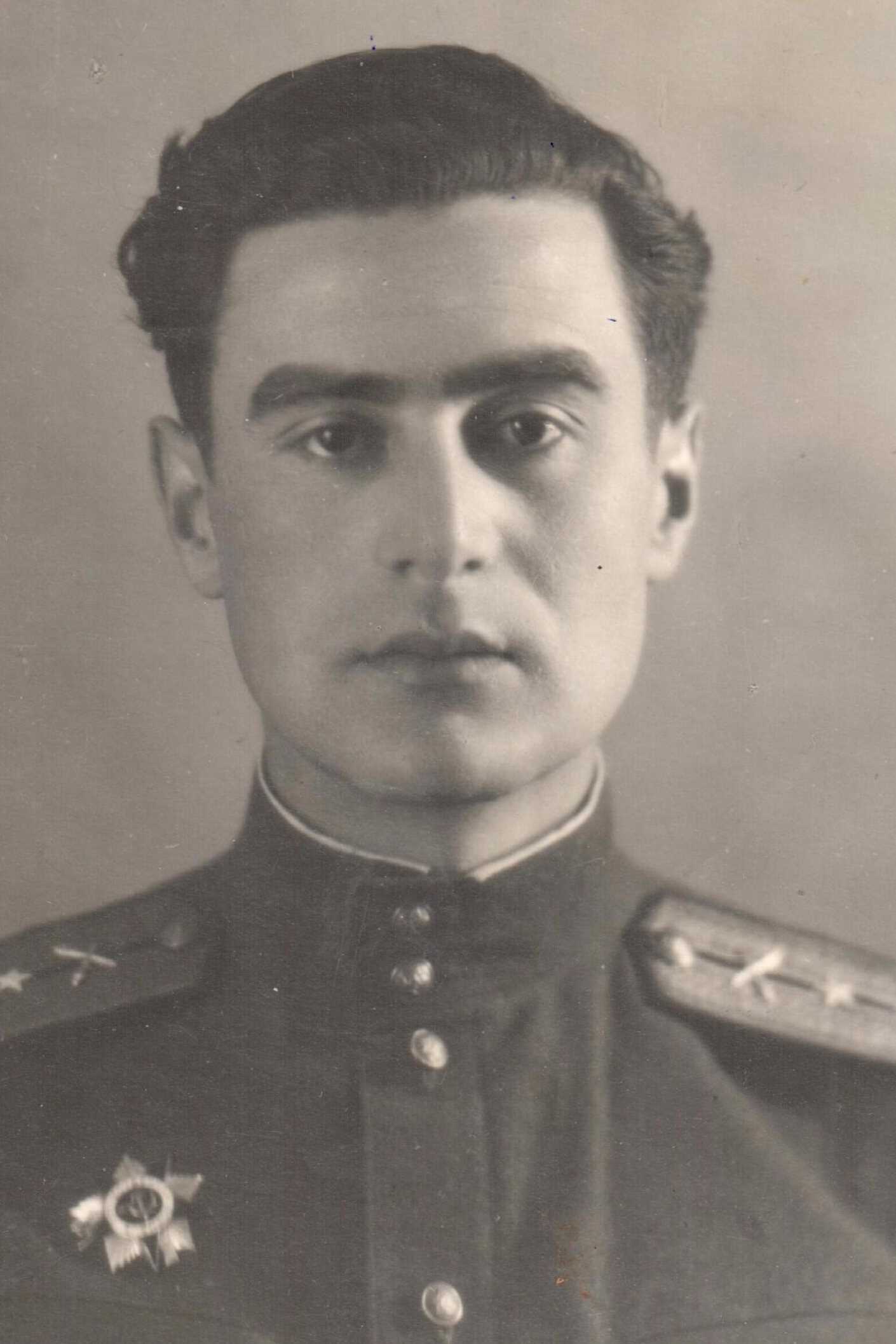 Квурт Петр Ефимович