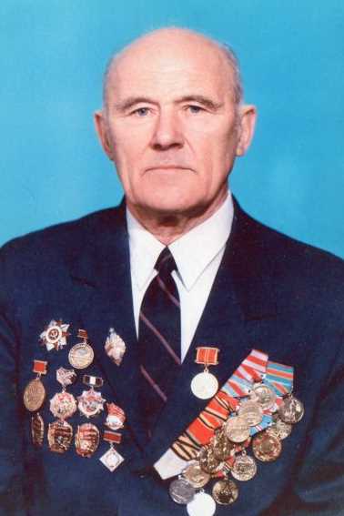 Анатолий Смирнов