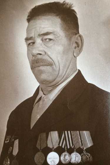 Бутусов Кирилл Трифонович