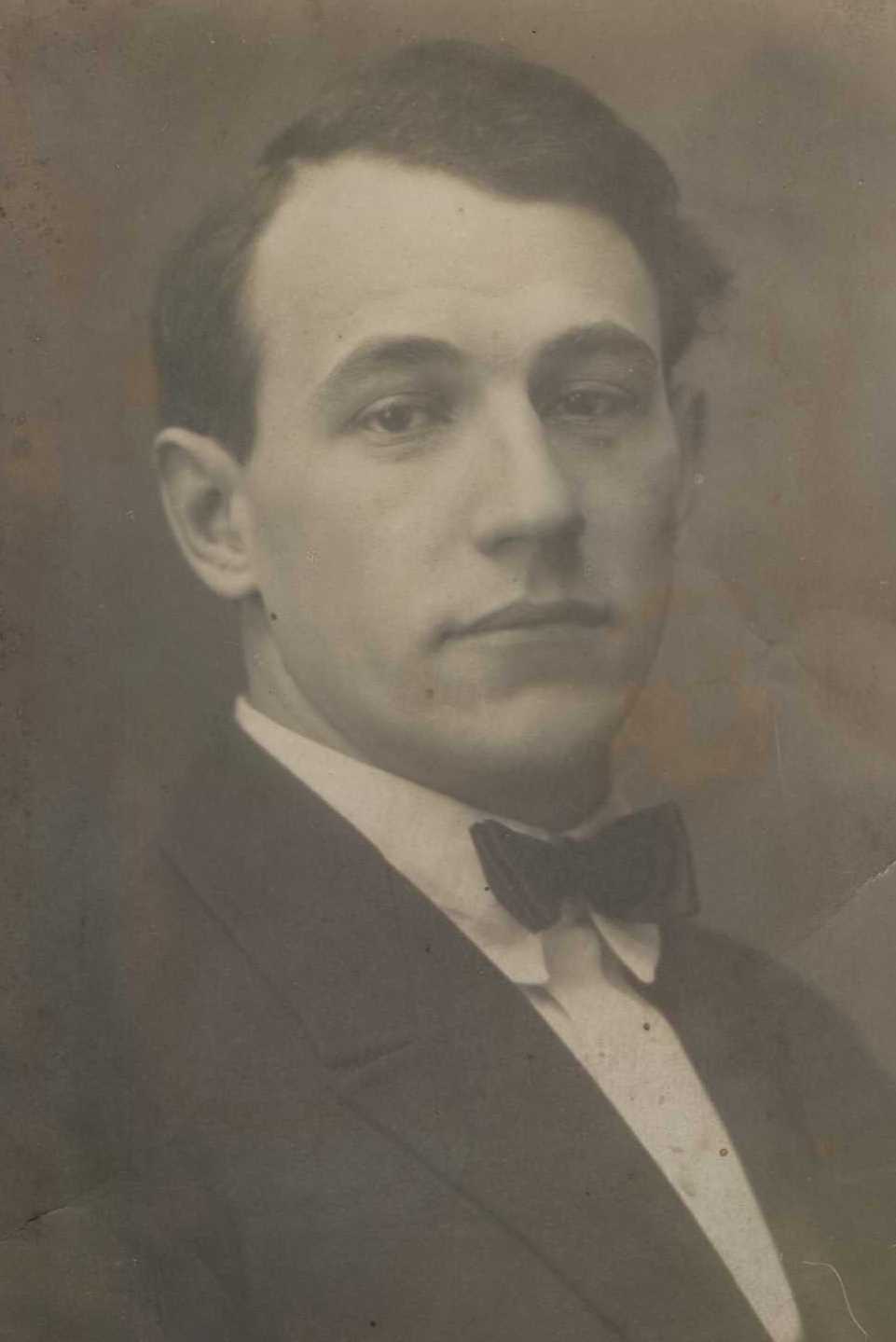 Тюльпанов Александр Алексеевич