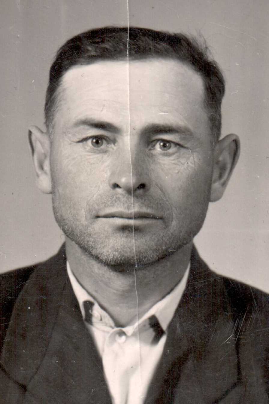 Секрет Иван Порфирьевич