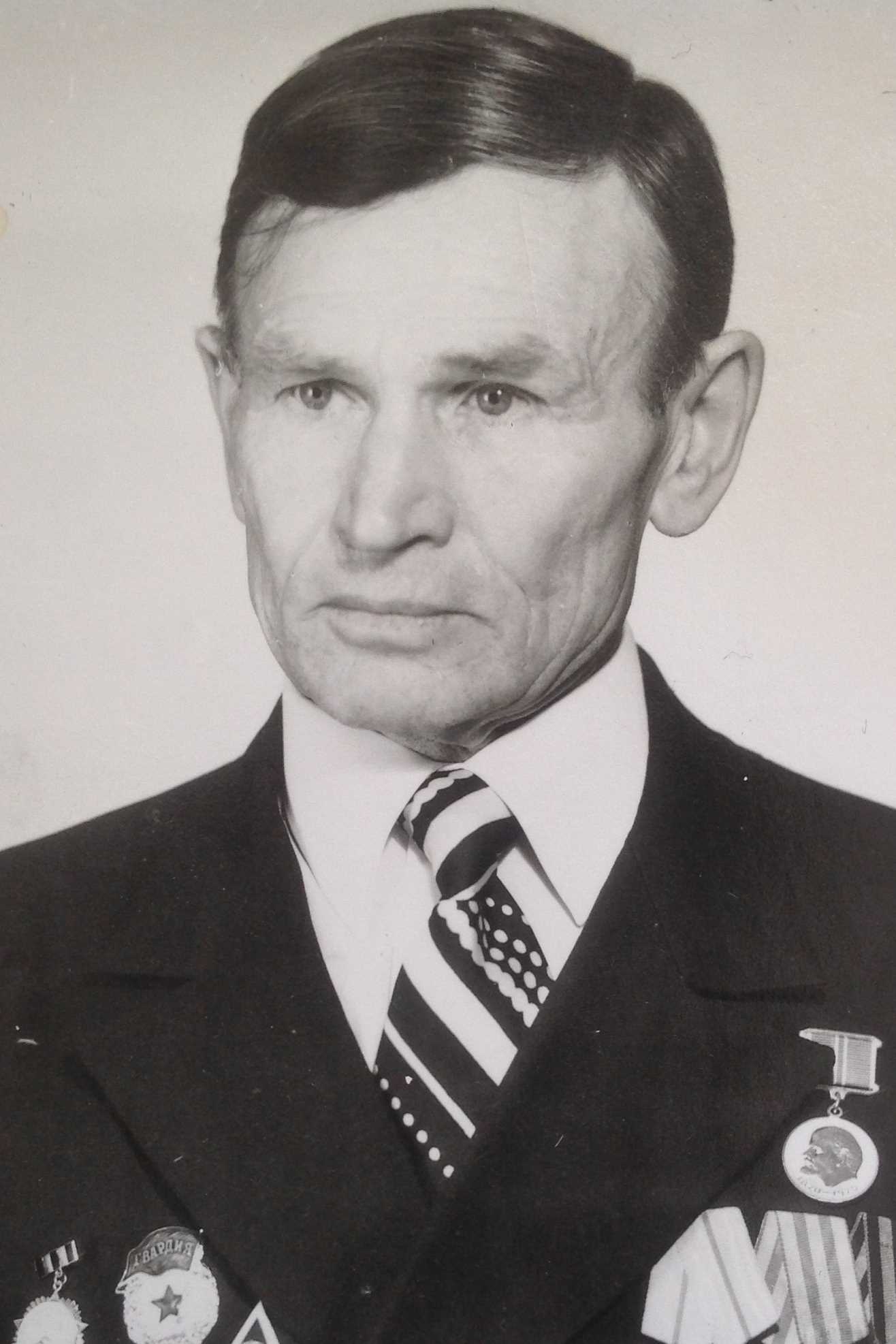 Максимов Зиновий Максимович