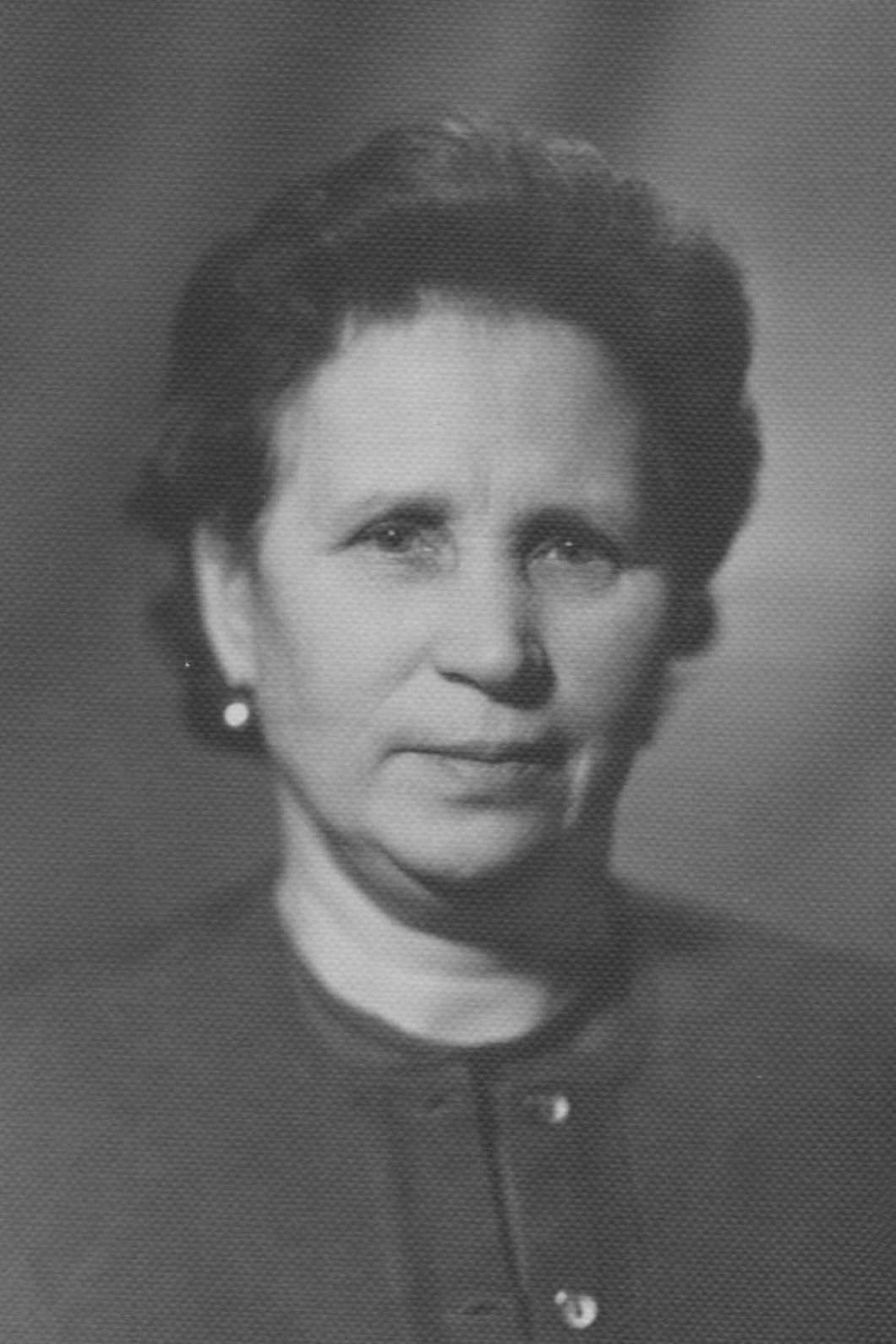 Извекова Анна Емельяновна