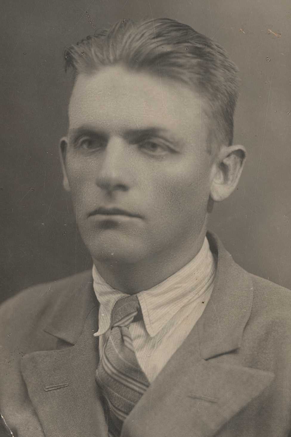 ТюликовАнтон КИРИЛЛОВИЧ КИРИЛЛОВИЧ