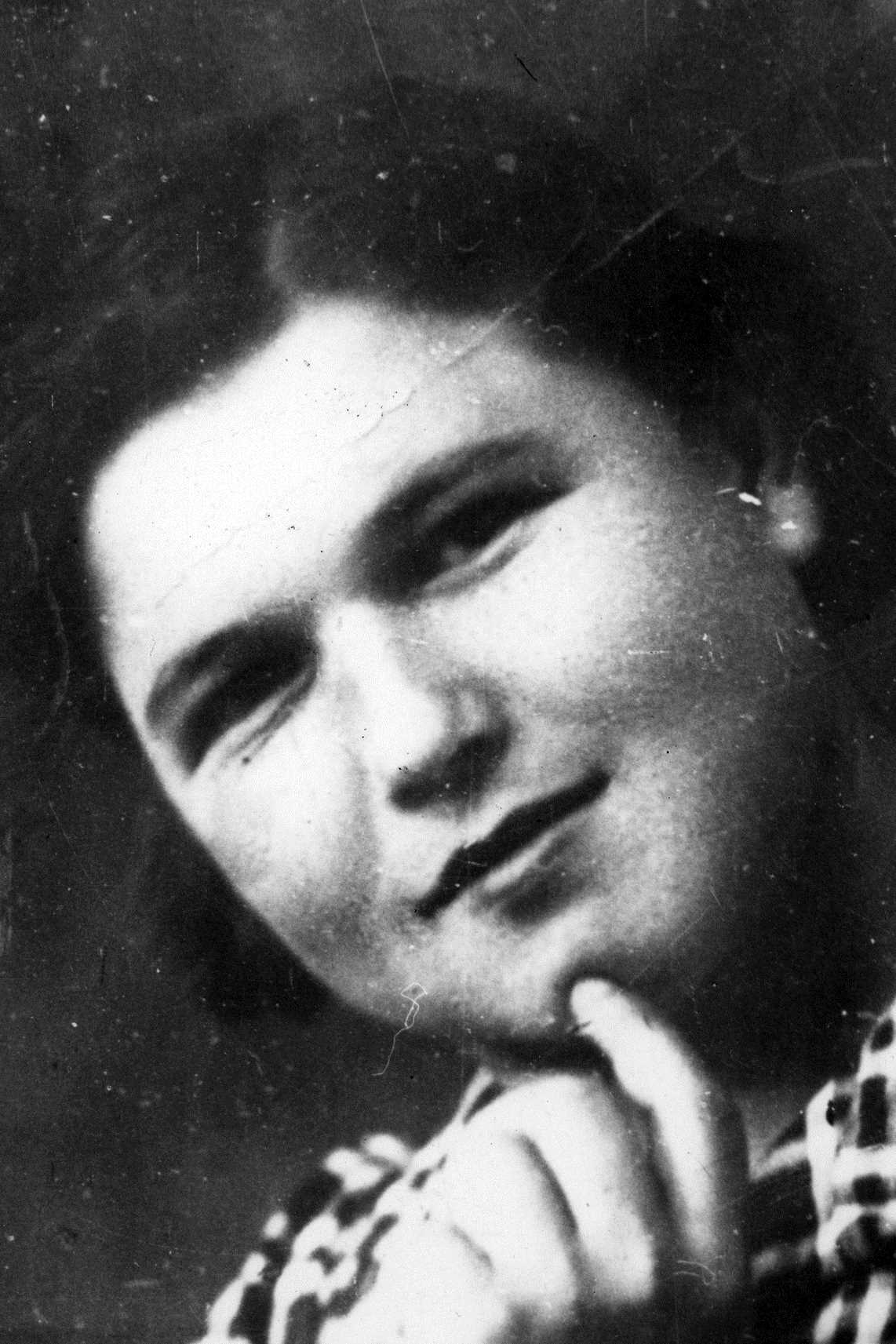 Колесникова(Мишина) Раиса Максимовна