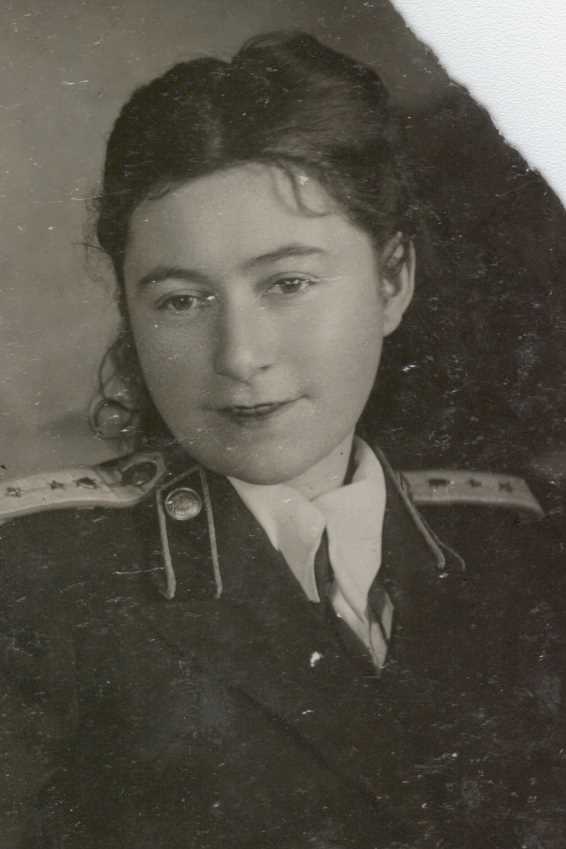 Эренбург Адель Яковлевна