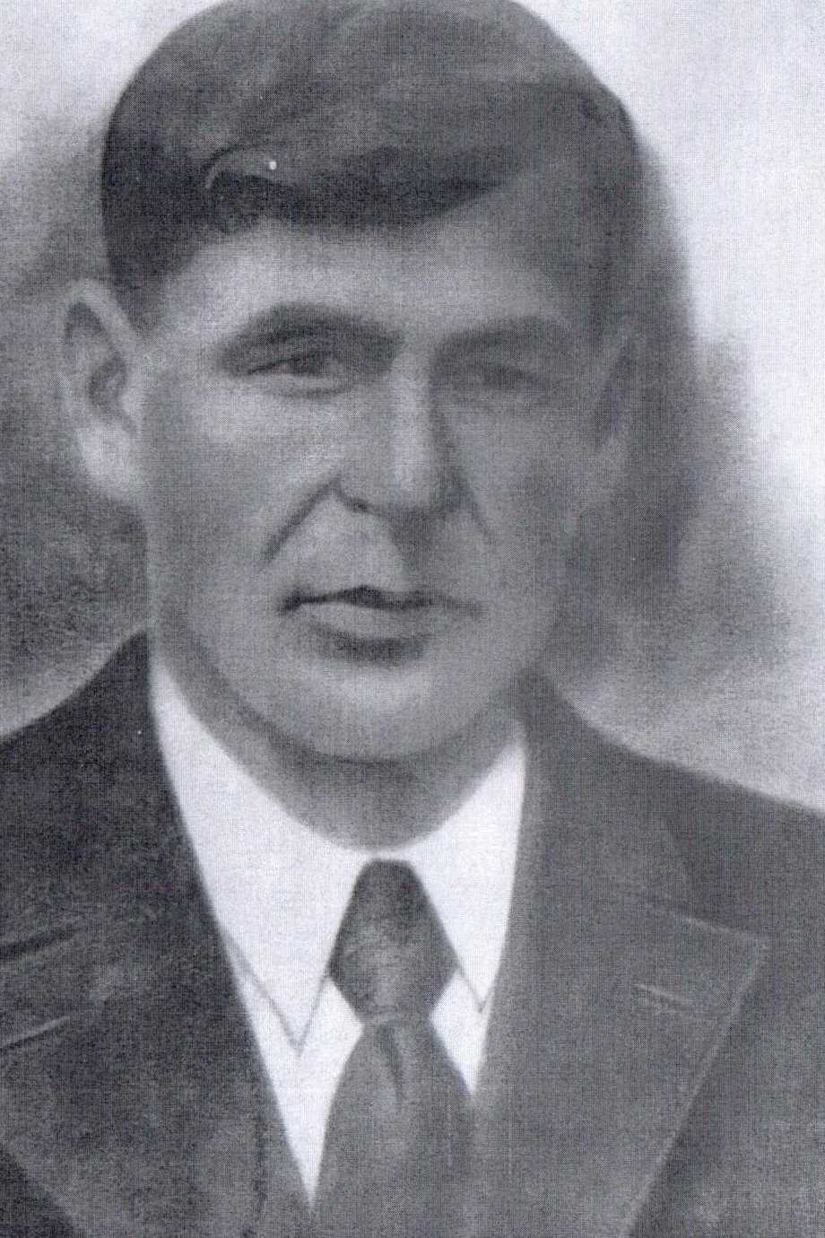 САНДЛЕР ЛЕВ МЕНЕВИЧ