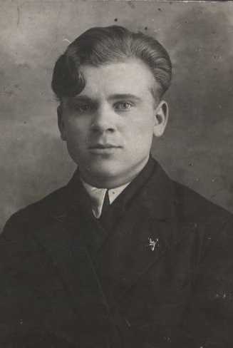 Горшенин Артем Тарасович