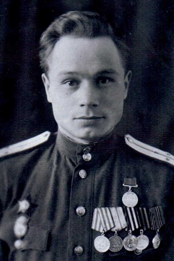 Комаров Василий Андреевич