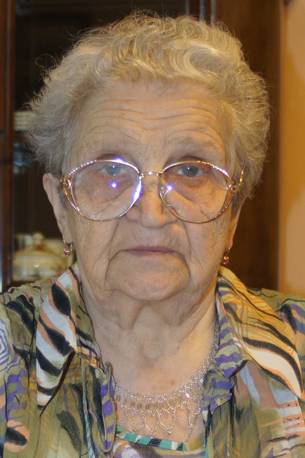 Ступкина(Кузнецова) Александра Ивановна