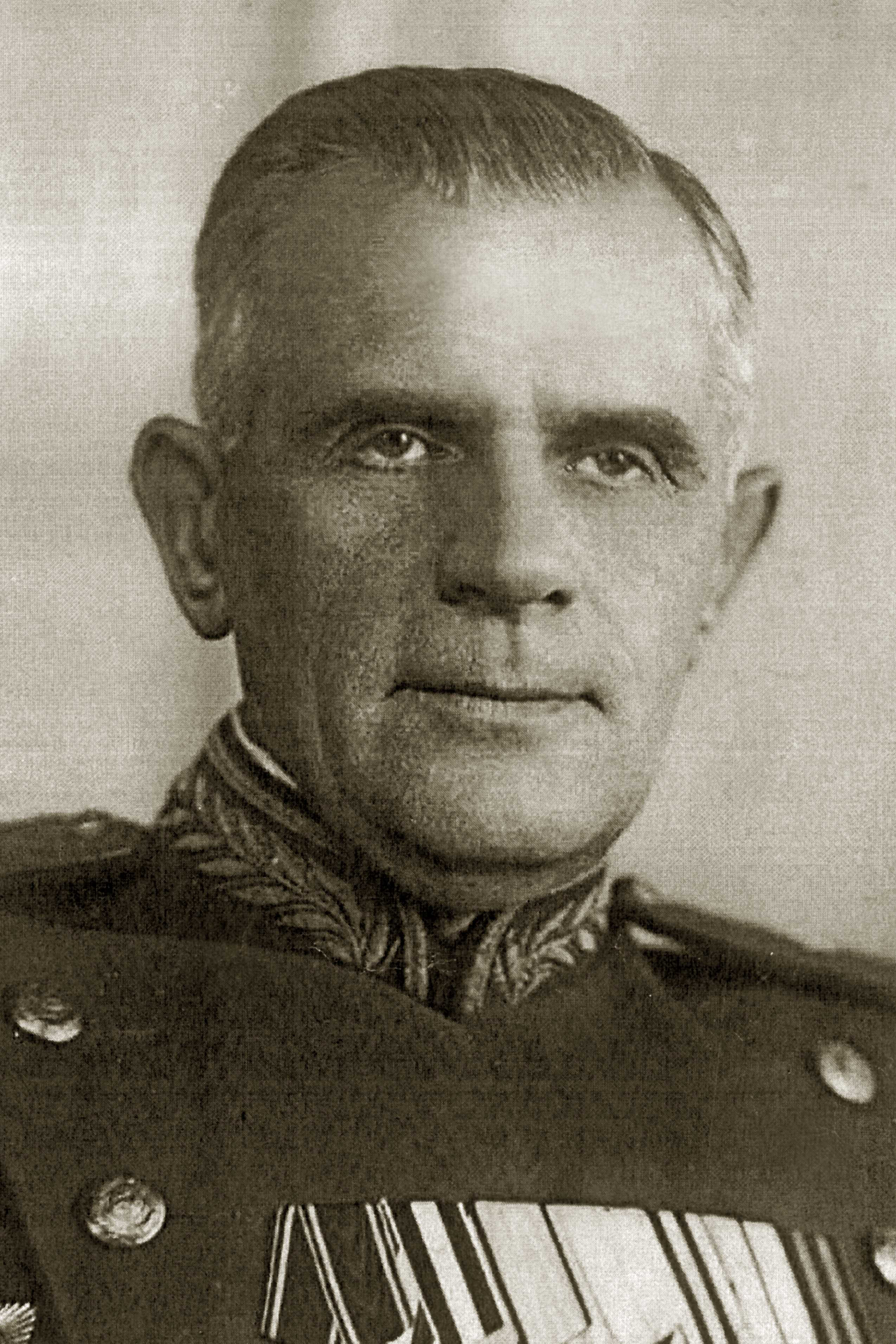 Овчинников Михаил Николаевич
