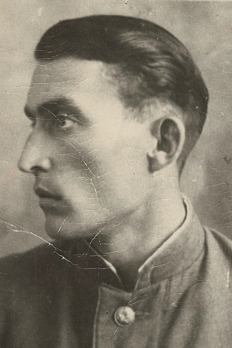 Петров Виктор Александрович