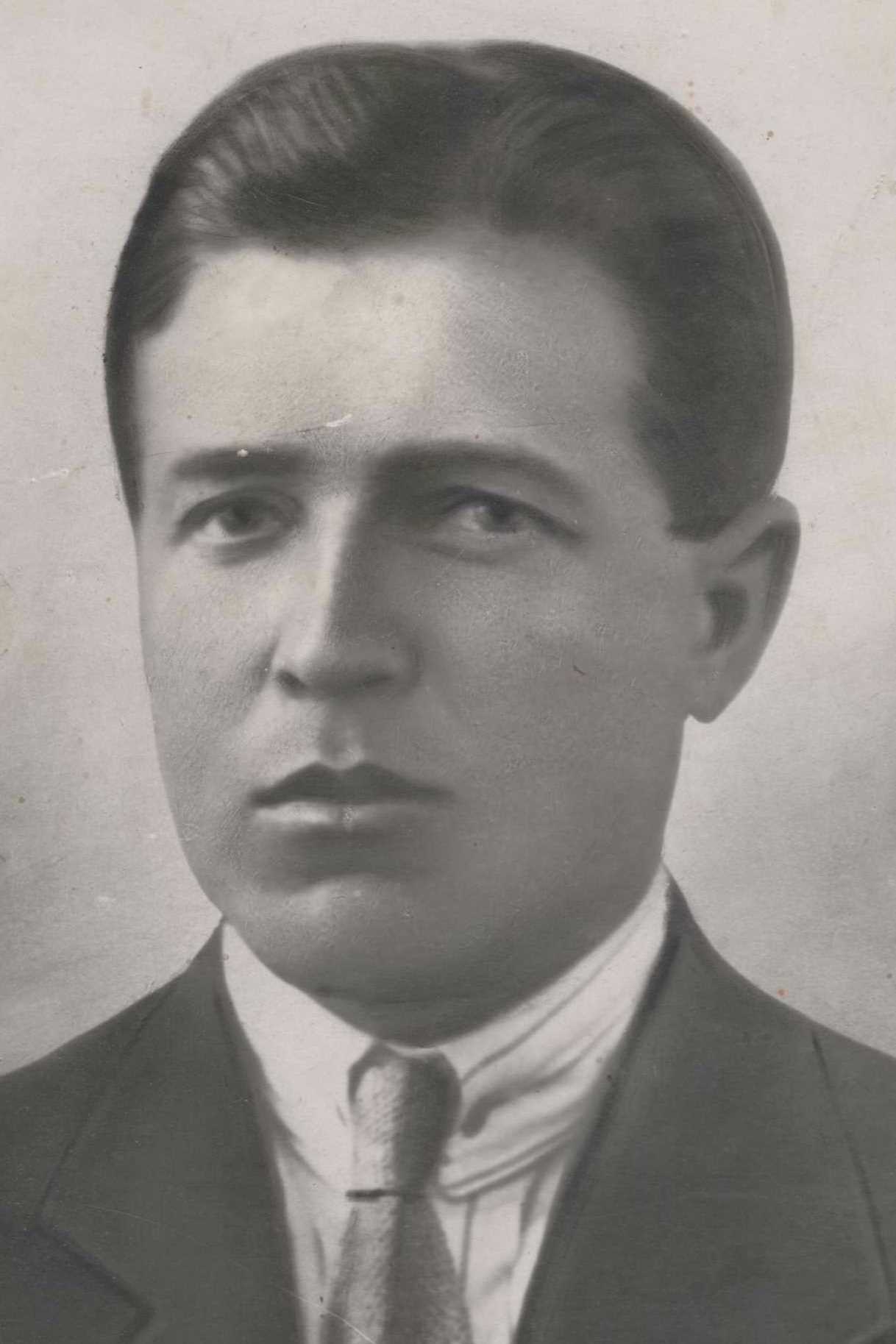 Белов Андрей Васильевич