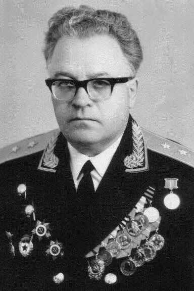Петров Дмитрий Петрович