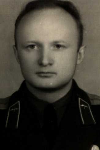 Леонов Юрий Алексеевич