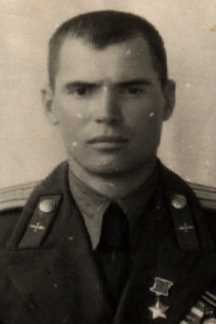 ПАВЛОВ Иван Дмитриевич