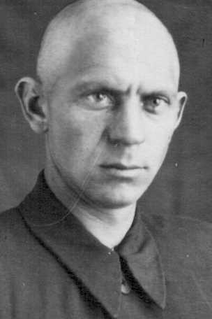 ДЕНИСОВ Виктор Николаевич