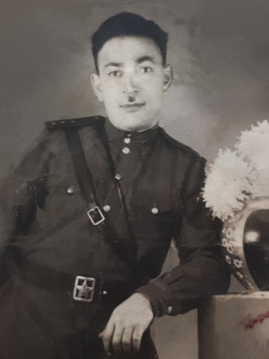 Акбаров Ашраф