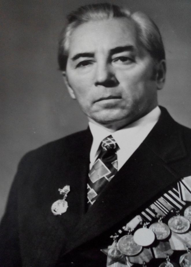 Хасанов Адгам Хасанович