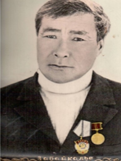 Бадмаев Дмитрий (Дашапил) Эрдынеевич