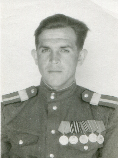 Анисимов Юлий Яковлевич