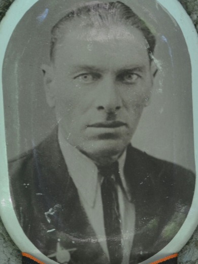 Гриценко Иван Денисович