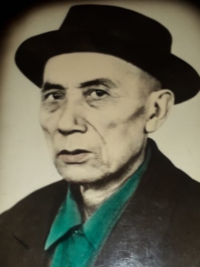 Махметов Есим