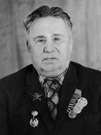 Гусаров Иван Егорович