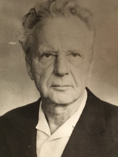 Дегтярь Иван Васильевич