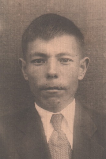 Каримов Узбек Сахипович