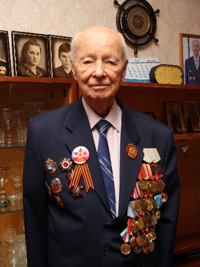 Веселов Михаил Дмитриевич