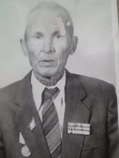 Широв Сиддик