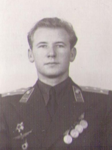 Царев Виктор Никитович