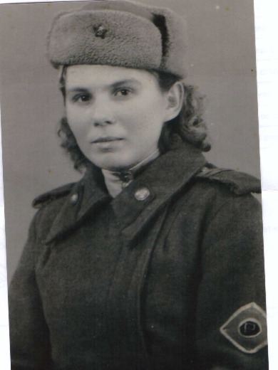 Иванюк (Шараева) Анна Егоровна