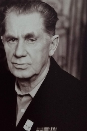 Гундарин Евгений Матвеевич