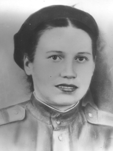 Овчаренко (Звягина) Афанасия Ивановна