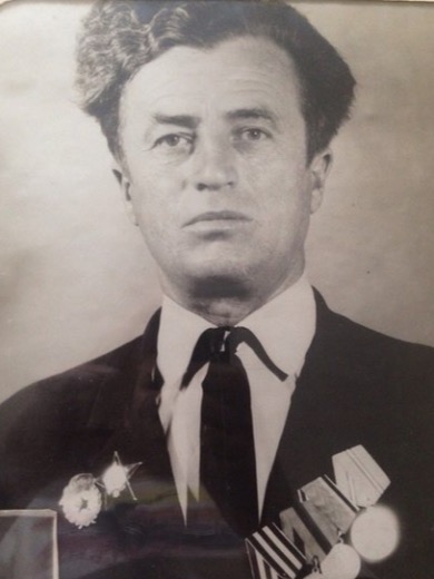 Асанов Мансур