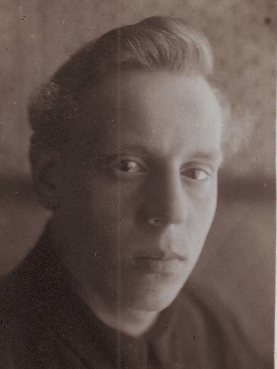 Холуев Евгений Владимирович