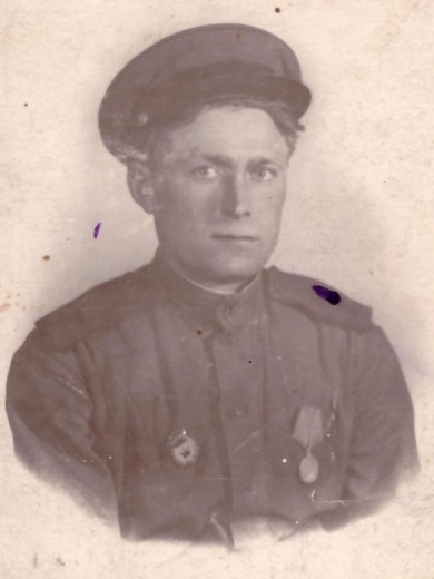 Молчанов Артём Никифорович