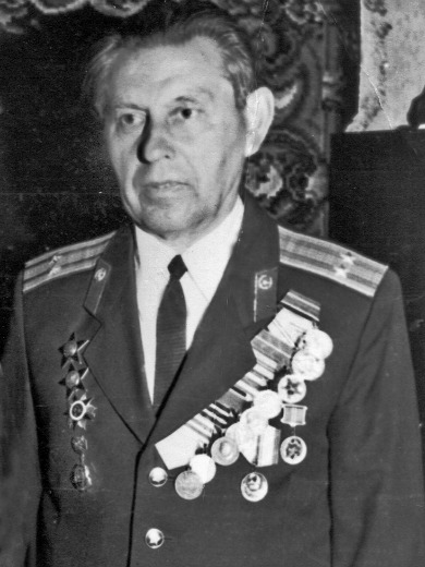Зверев Владимир Дмитриевич