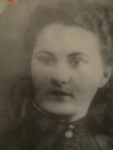 Околелова Нина Андреевна