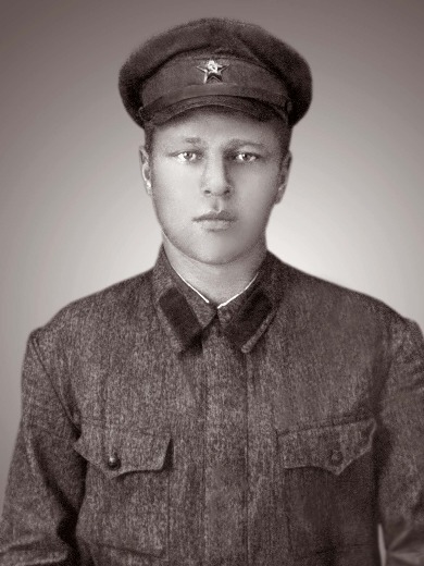 Елфимов Роман Устинович