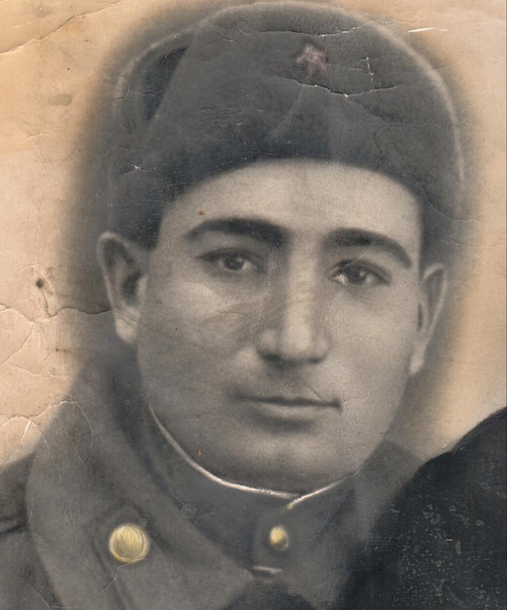 Умаров Изав