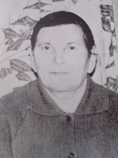 Попова (Белякова) Александра Ивановна