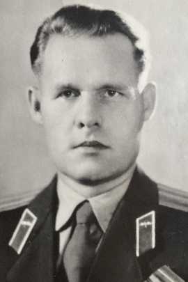 Петров Михаил Петрович
