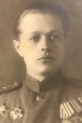 Хомяков Юрий Иванович
