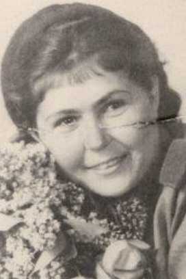 Шевелева (Михайлова) Александра Григорьевна